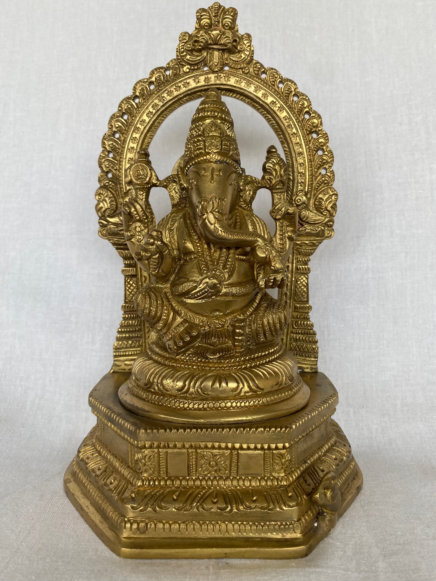 Thar Arts and furniture- Vinayaka Idol
