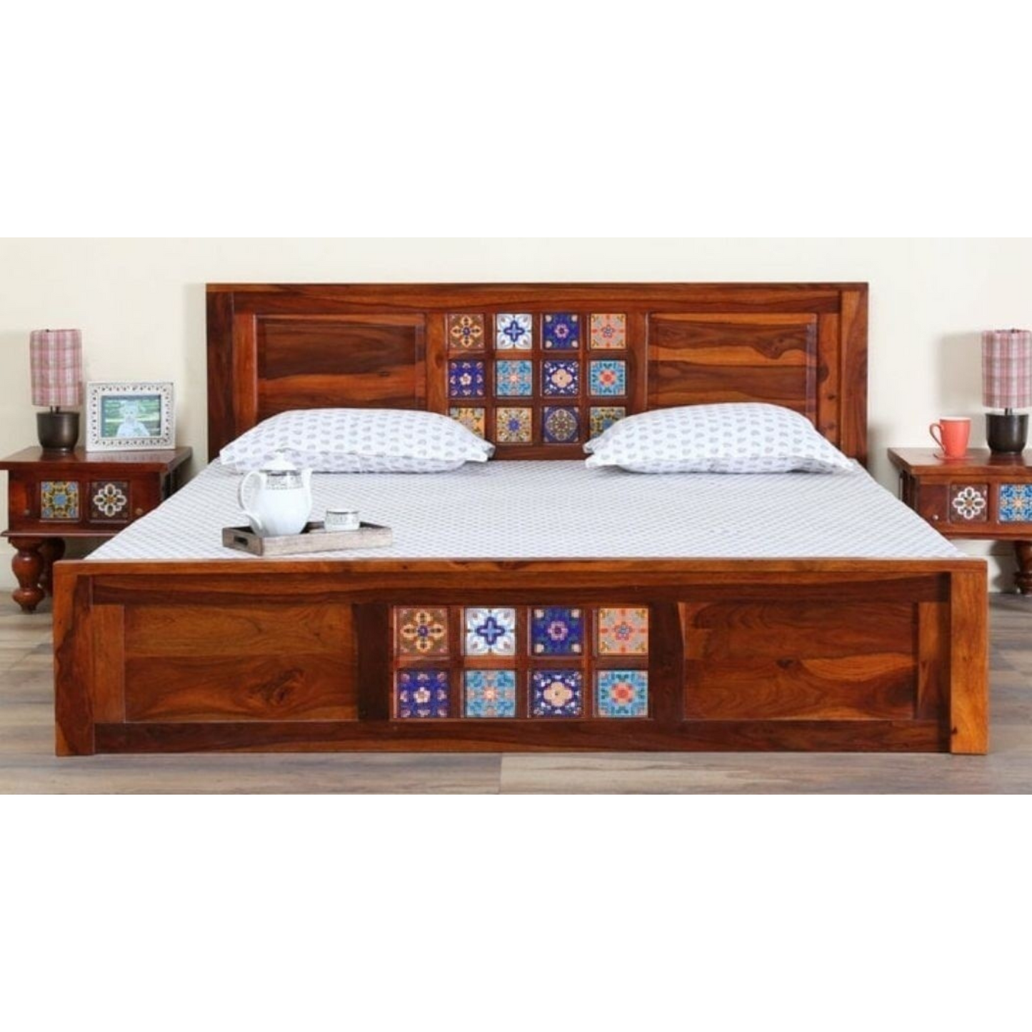 Thar Arts And Furniture - Solid Sheesham Wood King Size Bed with Tiles Finish