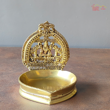 Brass Gaja Lakshmi Diya