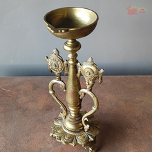 Brass Shankh Chakraha Lamp