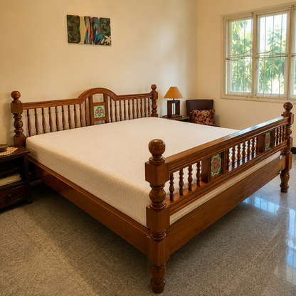 Solid Sheesham Wood Bed – Arched Spindle & Tile Pattern Design