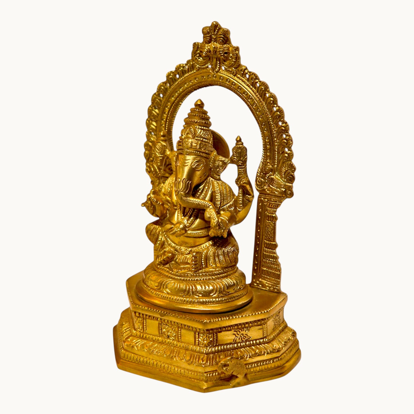 Thar Arts and furniture- Ganesha with Prabhawali idol