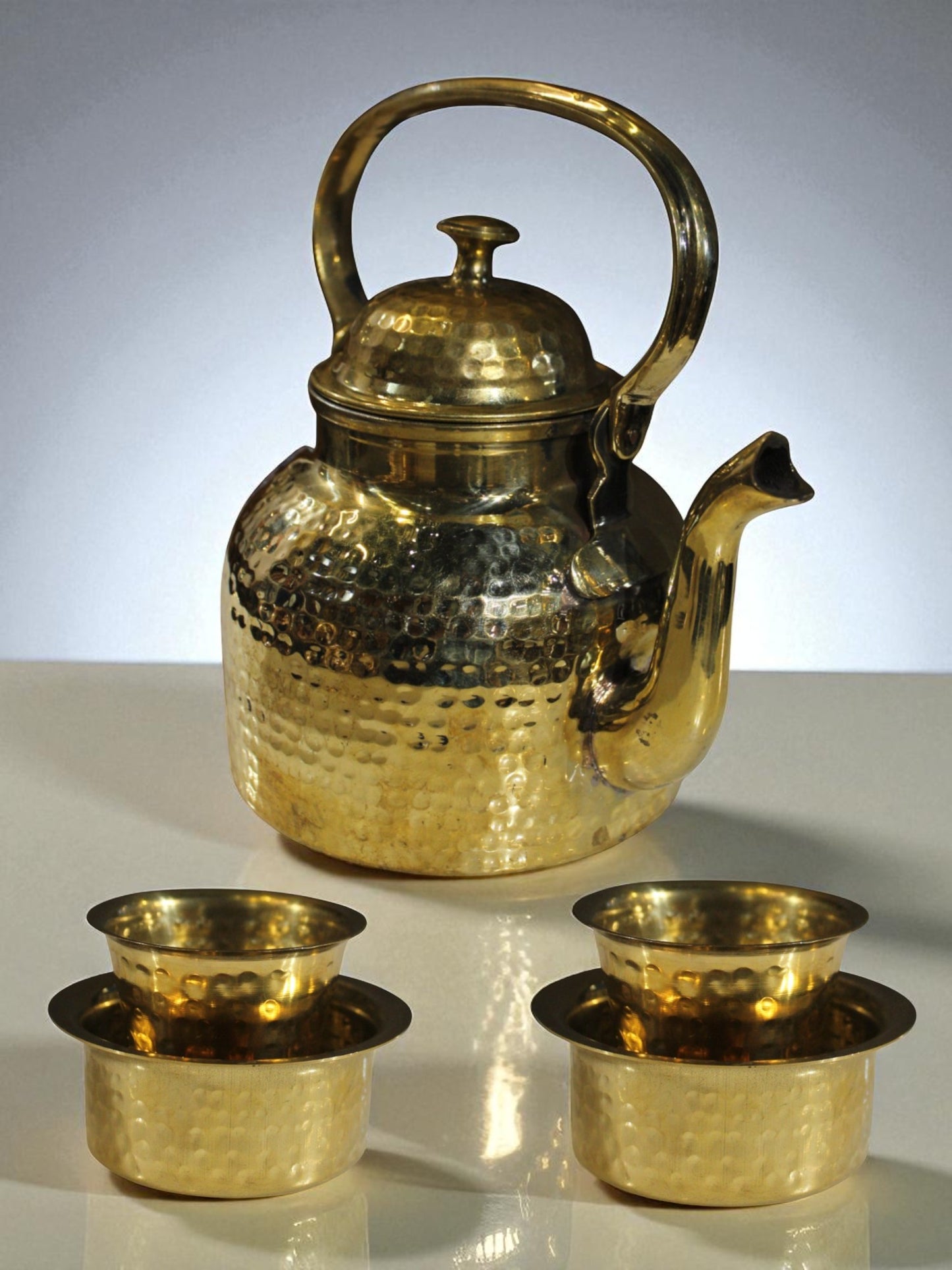 Handcrafted Brass Kettle & Tumbler Set – Hammered Ayurvedic Tea/Coffee Pot with 3 Cups, Classic Vintage Design