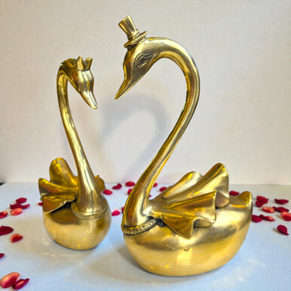 Brass Swan Pair – Decorative Brass Showpiece for Home Decor