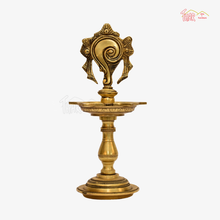 Brass Shankh Lamp